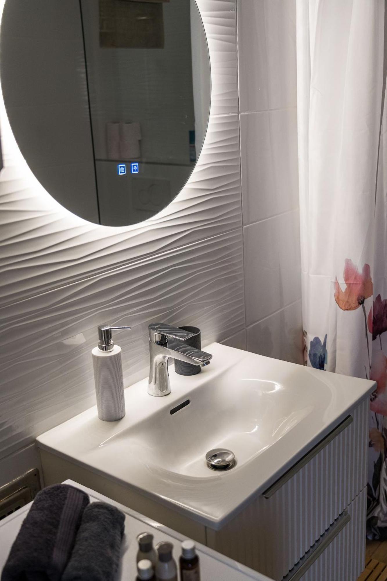 Stafetahaz Apartmanok Vác المظهر الخارجي الصورة