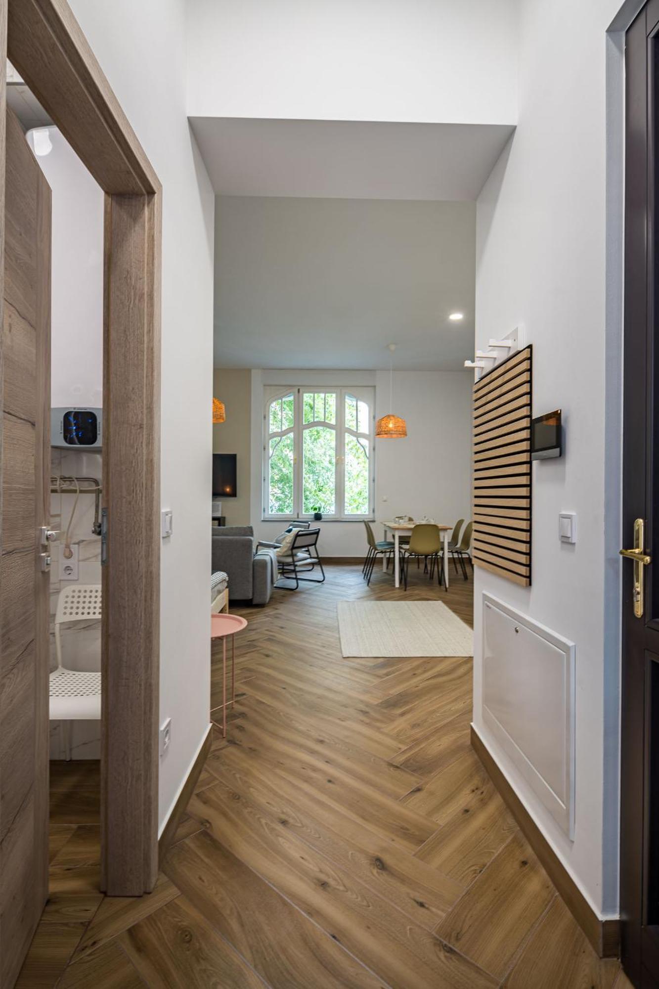 Stafetahaz Apartmanok Vác المظهر الخارجي الصورة