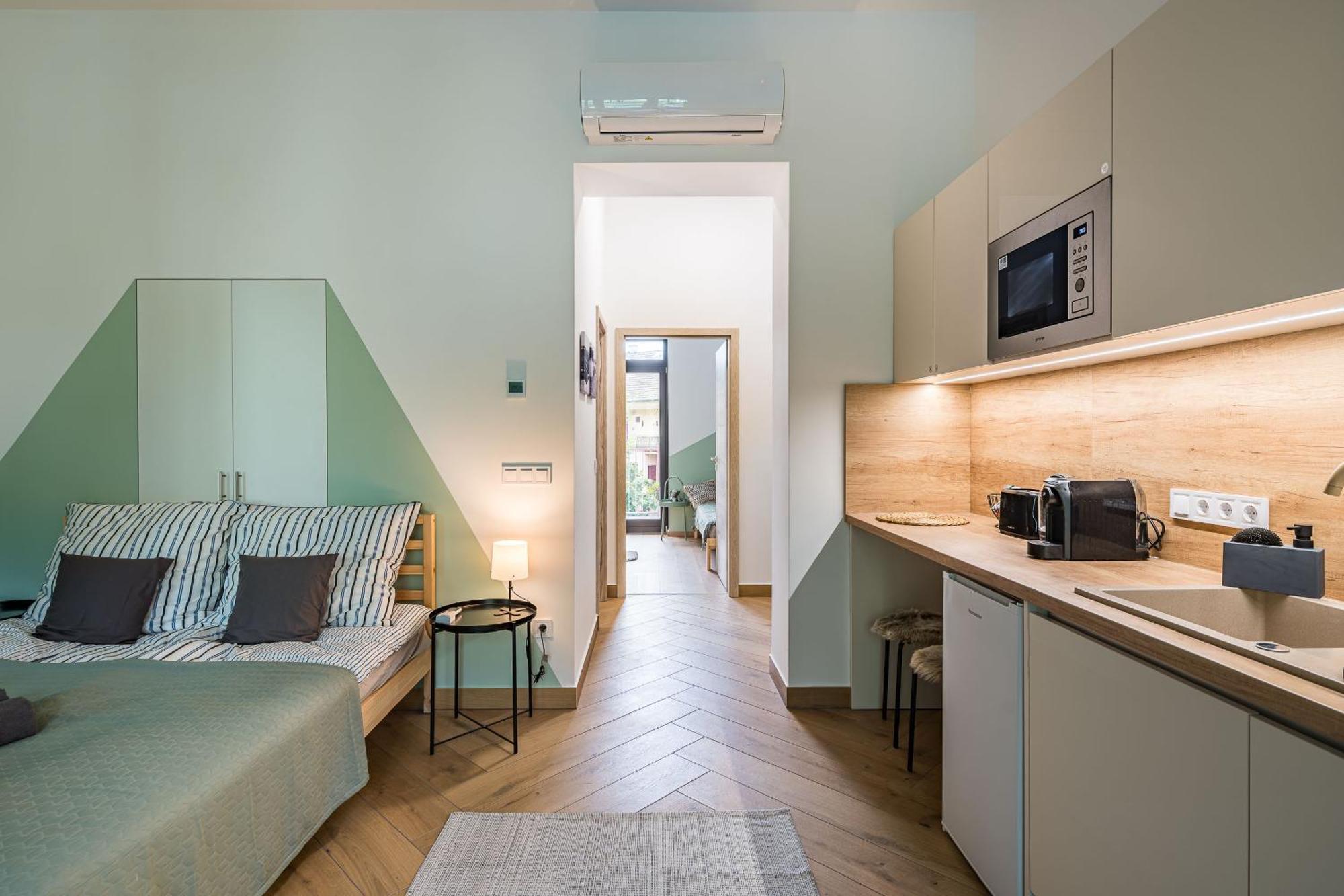 Stafetahaz Apartmanok Vác المظهر الخارجي الصورة