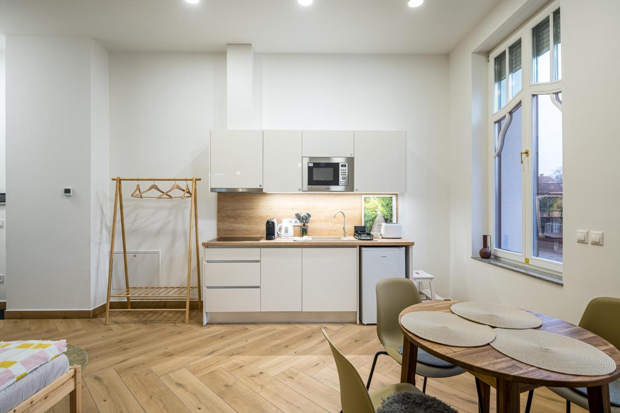 Stafetahaz Apartmanok Vác المظهر الخارجي الصورة
